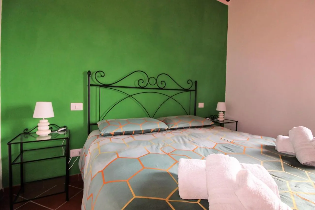 Il casale di Sandra Chiusi 0*,  Italia